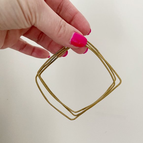 Square Interlocking Bangle - Picture 3 of 4